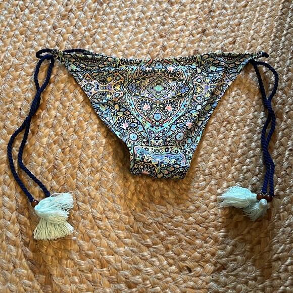 Victoria secret “mosaic garden” size small bikini bottom 32DDD top - Picture 7 of 8